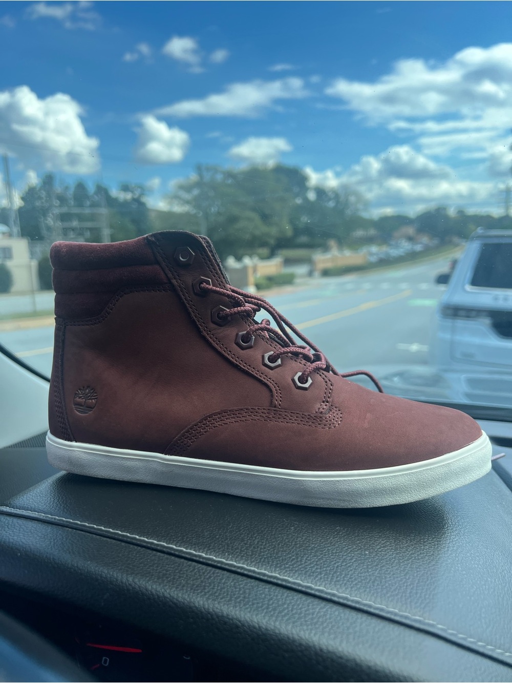 Timberland Women’s Burgundy Nubuck High-Top Sneaker Size 7.5